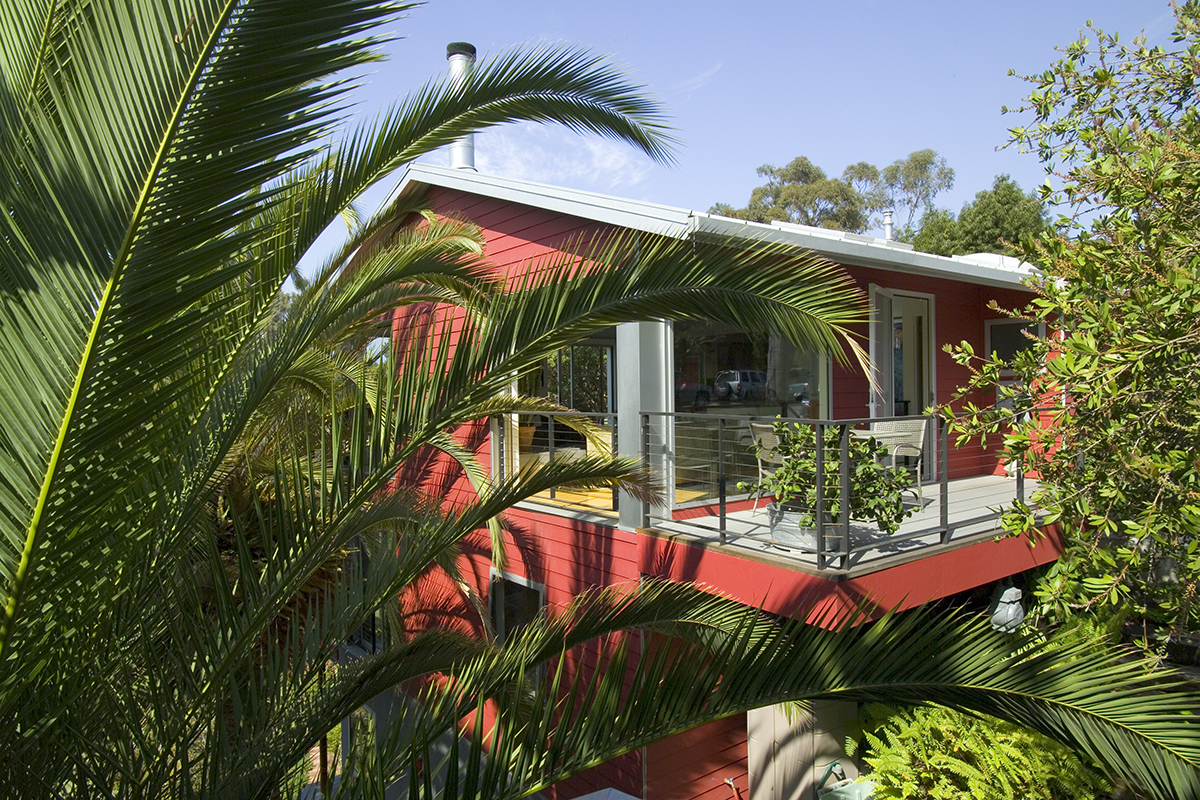 Red House by Safdie Rabines Architects