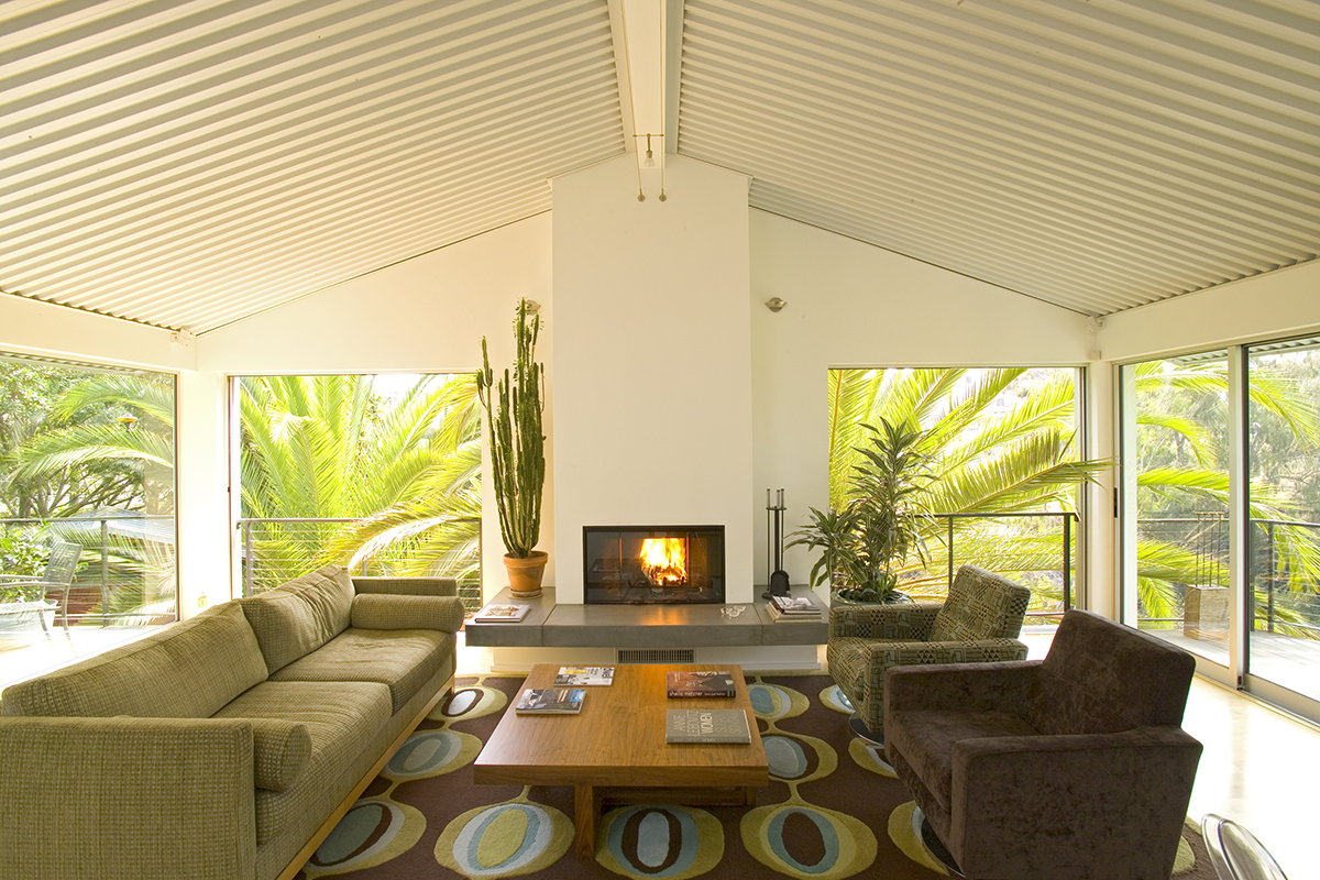 Red House by Safdie Rabines Architects