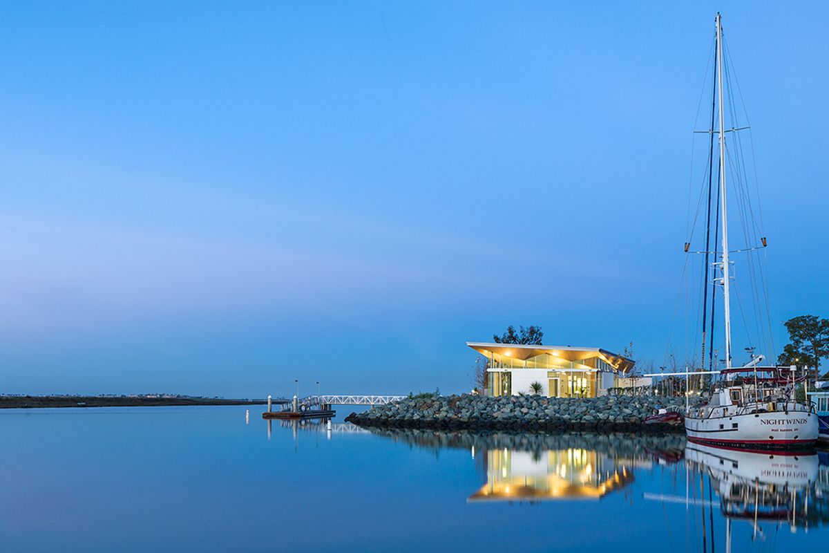 National City Aquatic Center by Safdie Rabines Architects