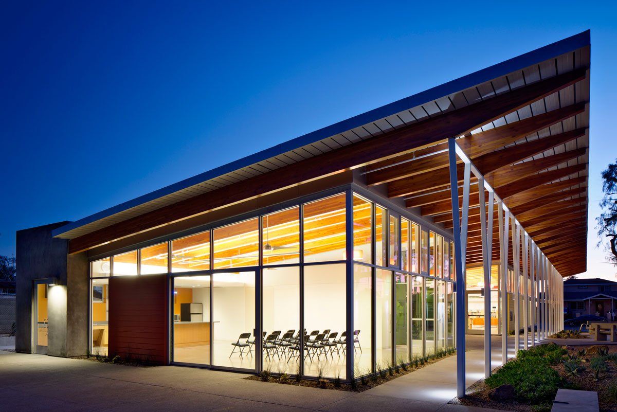 Lincoln Acres Library by Safdie Rabines Architects