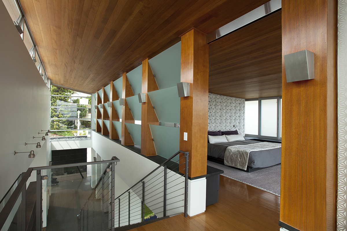 Wave House by Safdie Rabines Architects