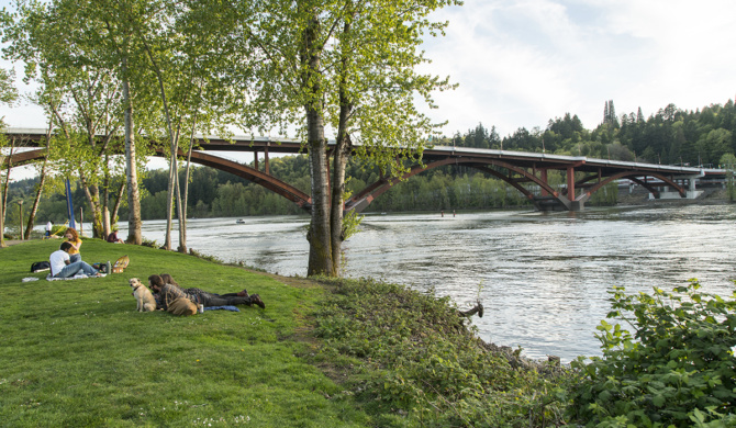 Sellwood Bridge in Portland, OR by Safdie Rabines Architects