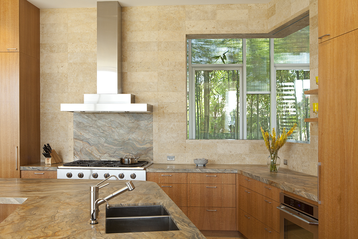 Observatory House by Safdie Rabines Architects